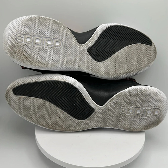 ADIDAS Men’s RunTheGame Basketball Shoes, Size 9, EUC - Picture 6 of 7